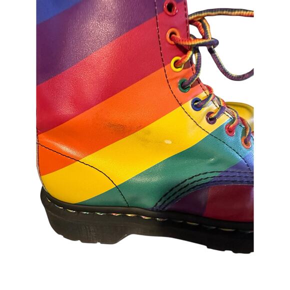 Dr. Martens Rainbow Pride 8-eye combat boots, women’s size 8 US / 6 UK / 39 EU - Picture 5 of 9